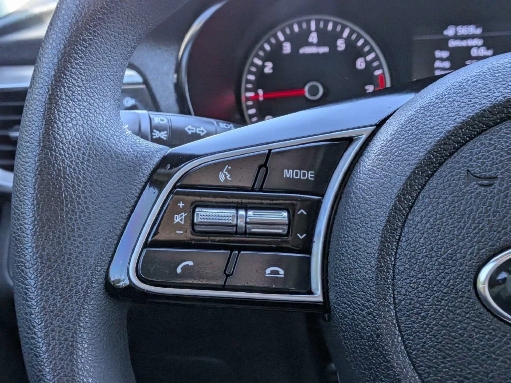Used 2020 Purple Kia LX image 20
