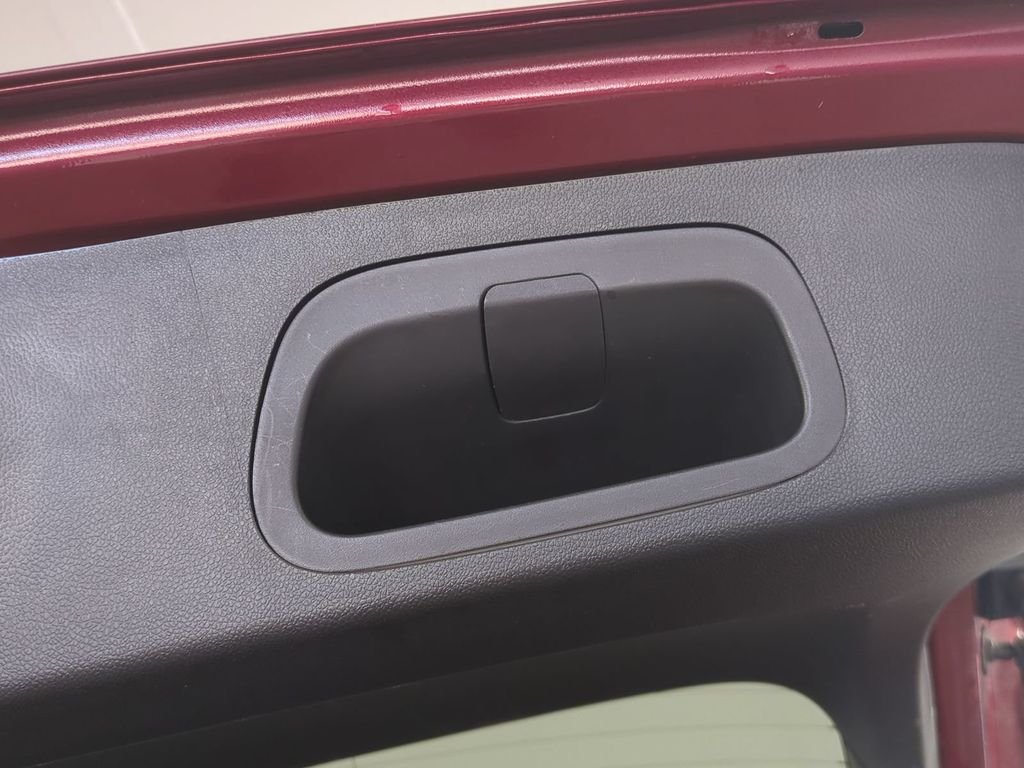 2025 Chevrolet Trax LT - Photo 15