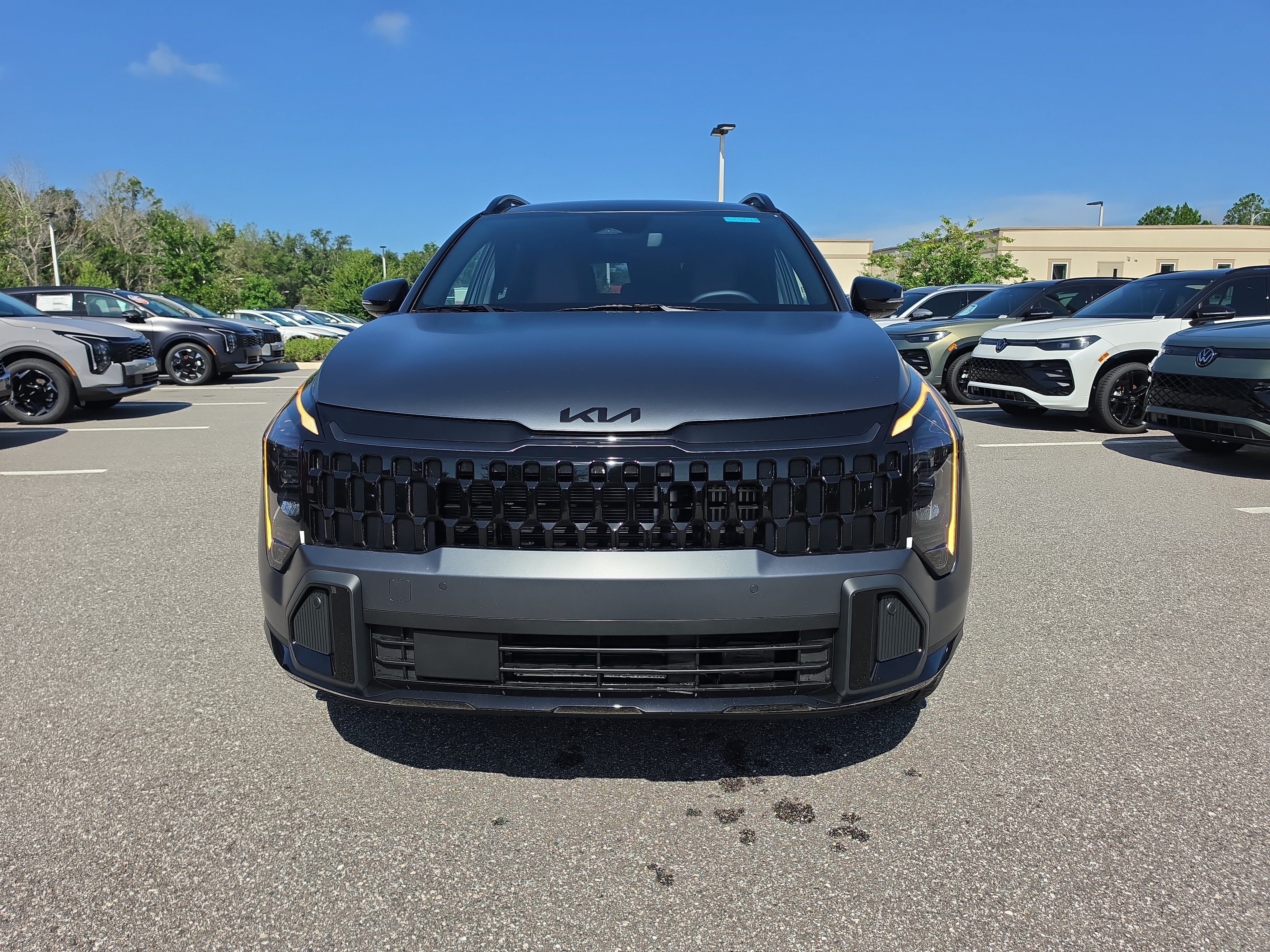 New 2026 Shadow Matte Gray Kia X-Line image 3