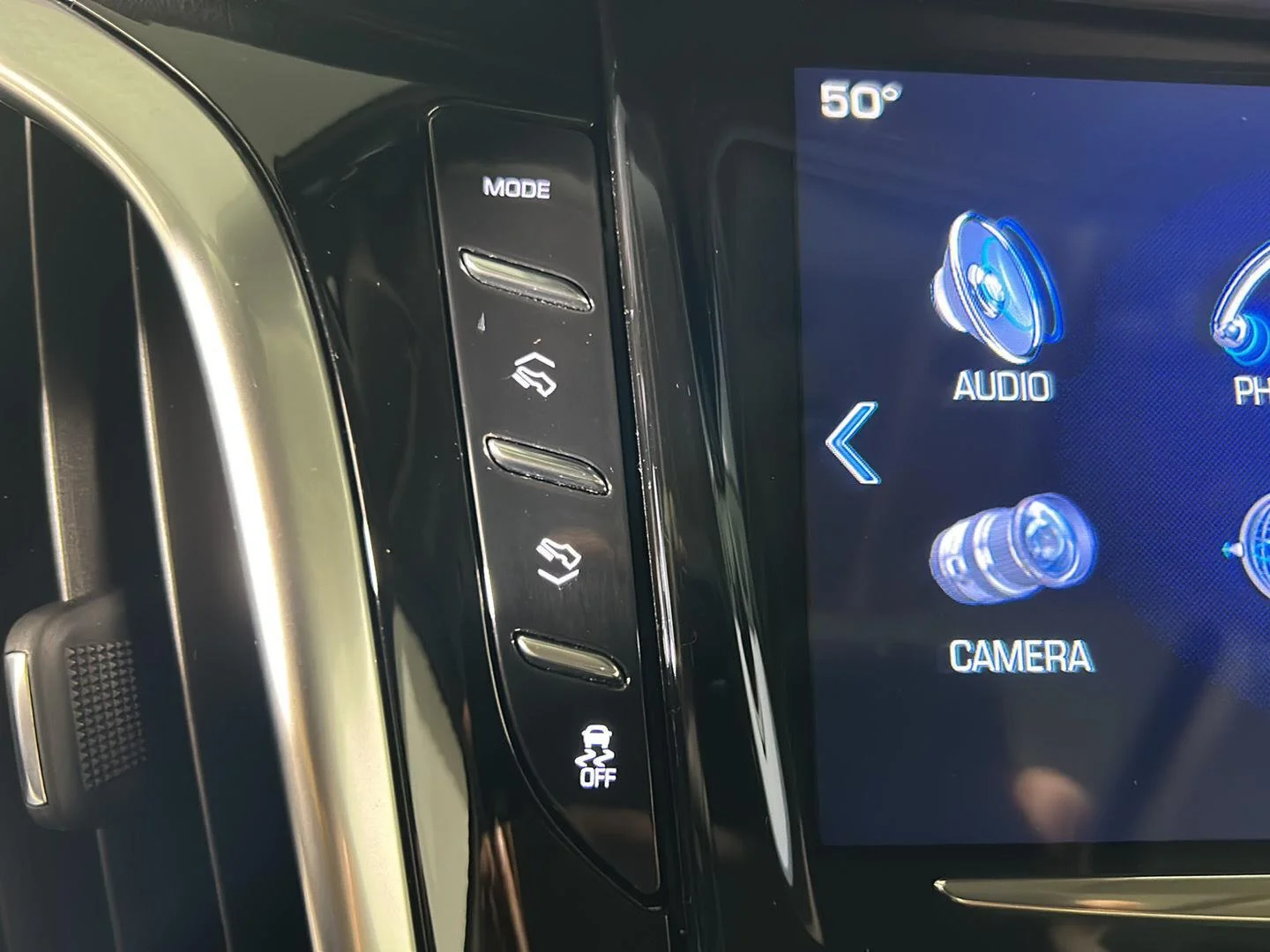 Used 2020 Shadow Metallic Cadillac Premium Luxury image 38