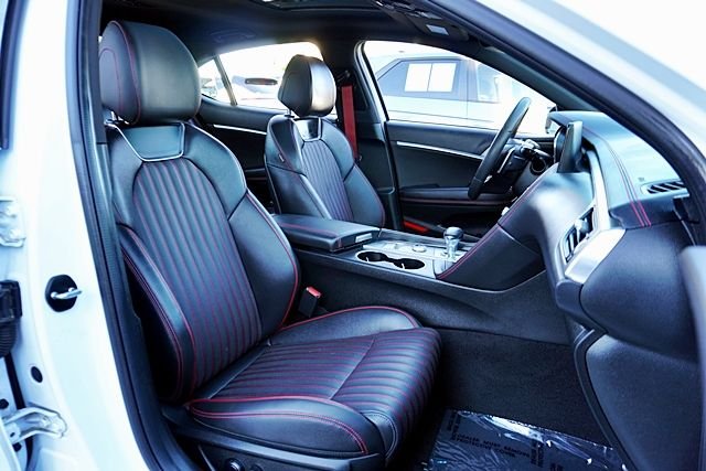 Used 2023 White Genesis 2.0T image 12