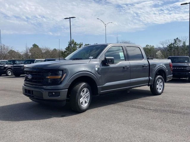 New 2026 Carbonized Gray Metallic Ford XLT image 17