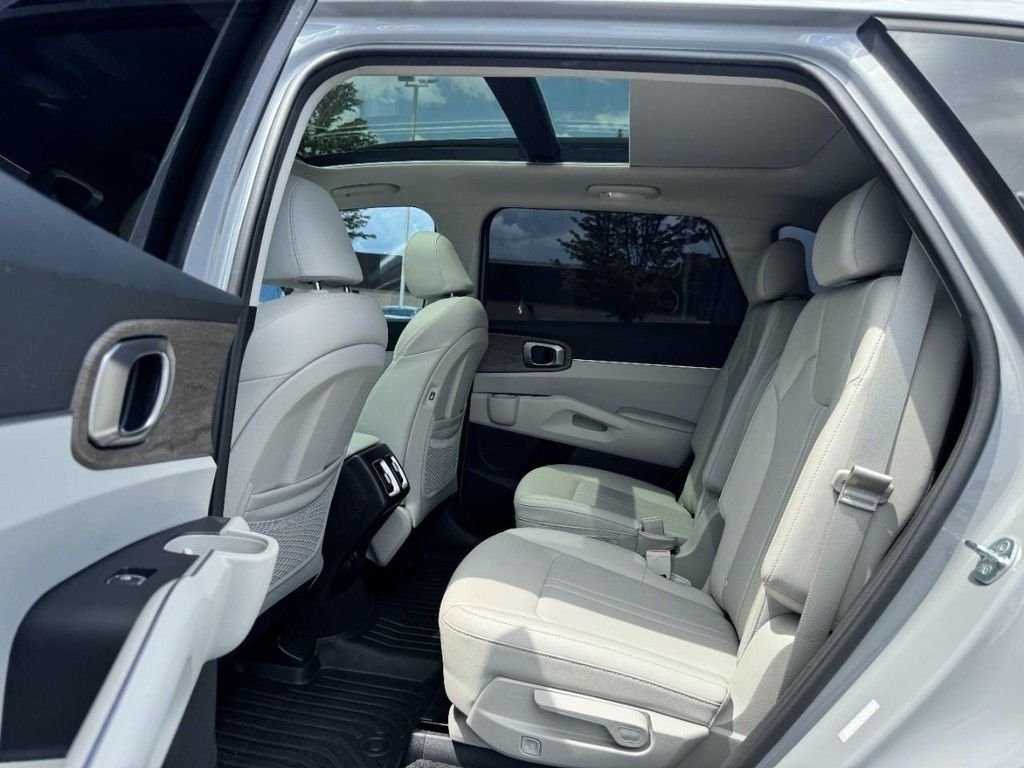 Used 2023 Gray Kia X-Line EX image 10