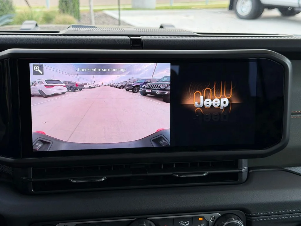 New 2026 Black Clear-Coat Exterior Paint Jeep Mojave X image 18