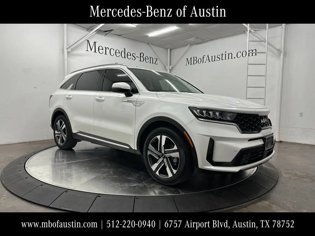 Used 2023 White Kia EX image 1