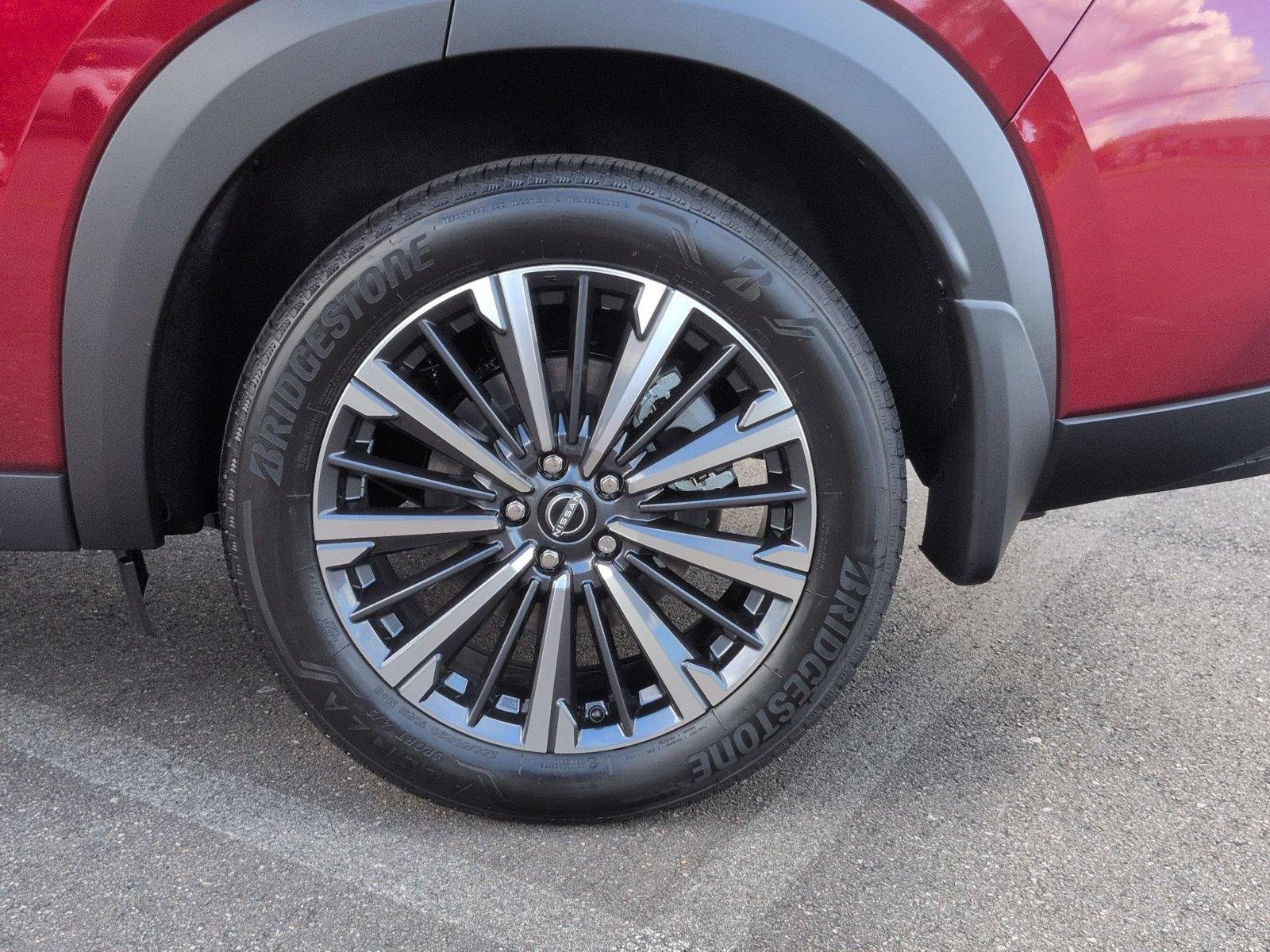 New 2026 Scarlet Ember Tintcoat Nissan Platinum image 11