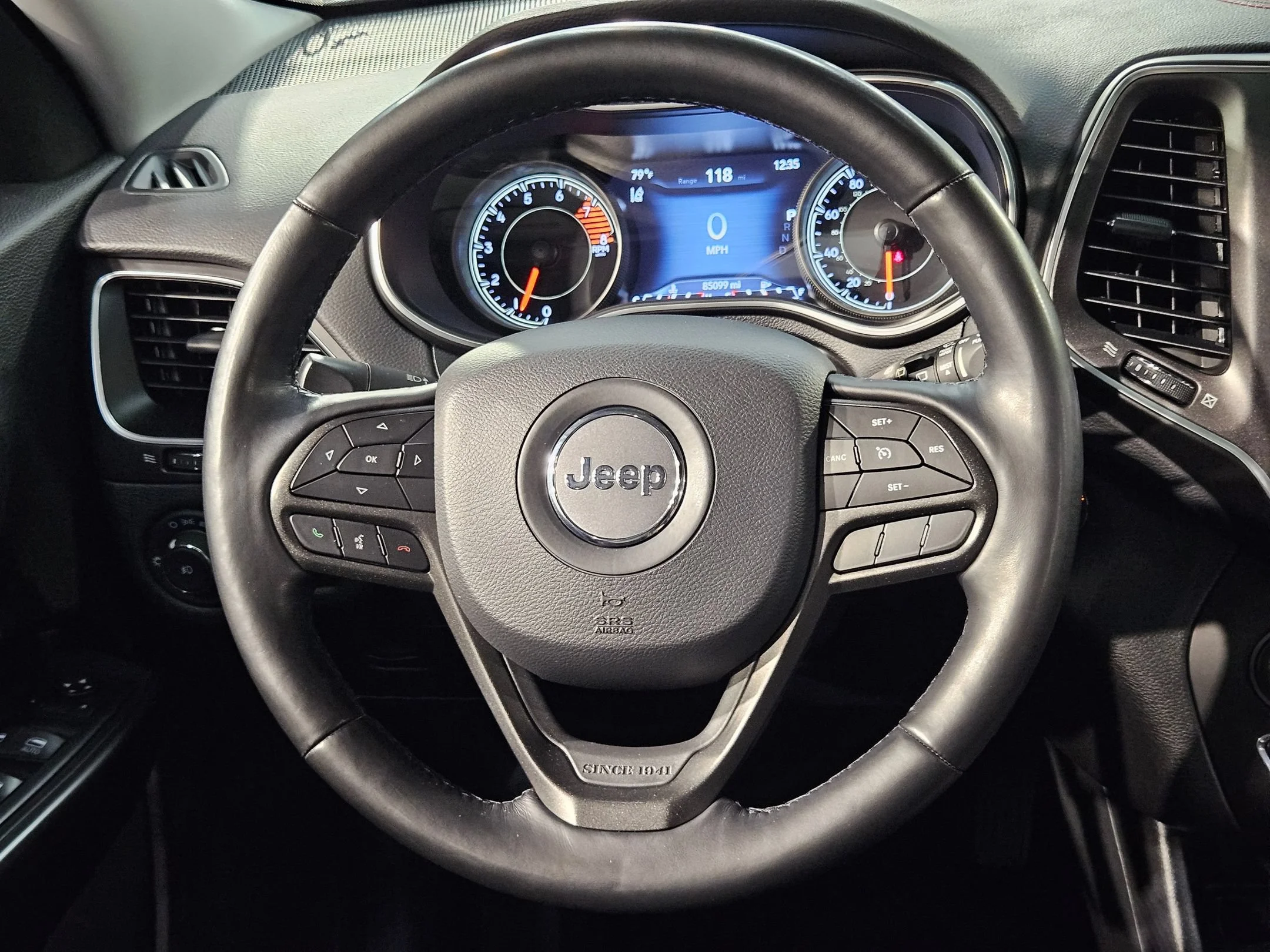 Used 2021 Bright White Clearcoat Jeep Trailhawk image 27