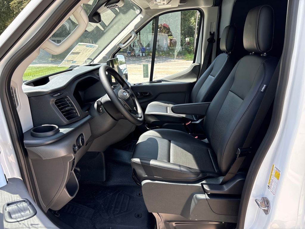 New 2026 White Ford Base image 28