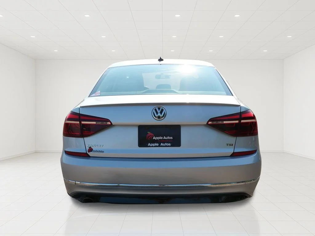 Certified Used 2018 Silver Volkswagen 2.0T R-Line image 5