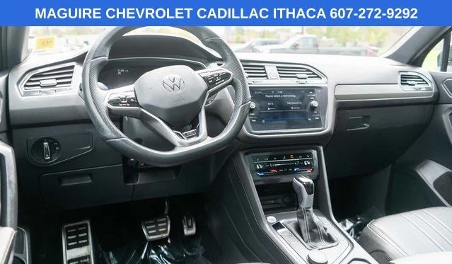 Used 2024 Black Volkswagen 2.0T SE R-Line Black image 14