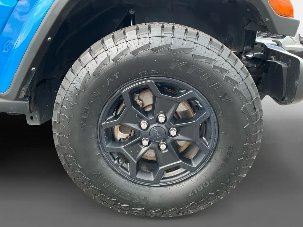 Used 2023 Blue Jeep Willys image 14