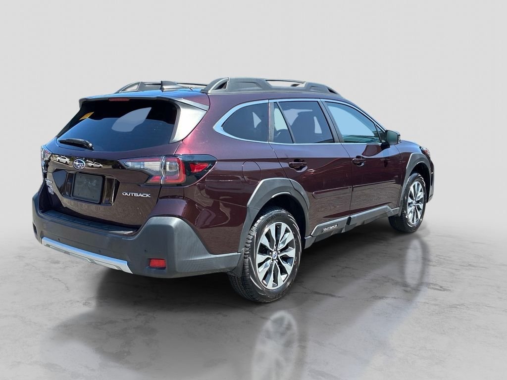 Used 2023  Subaru Limited image 7
