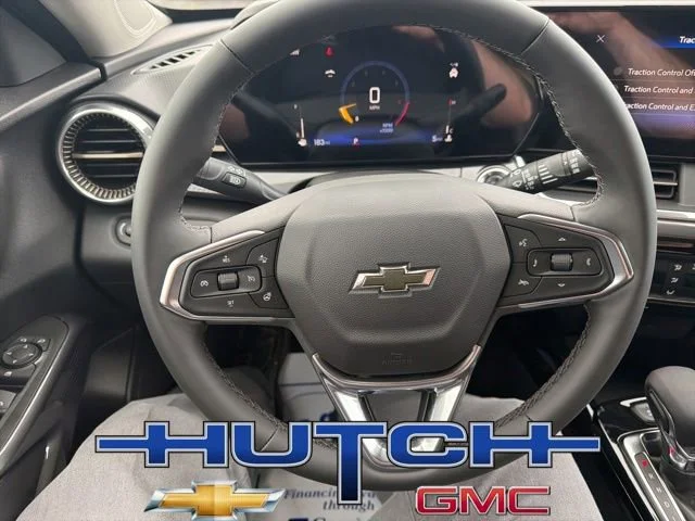 New 2026 Mosaic Black Metallic Chevrolet ACTIV image 25