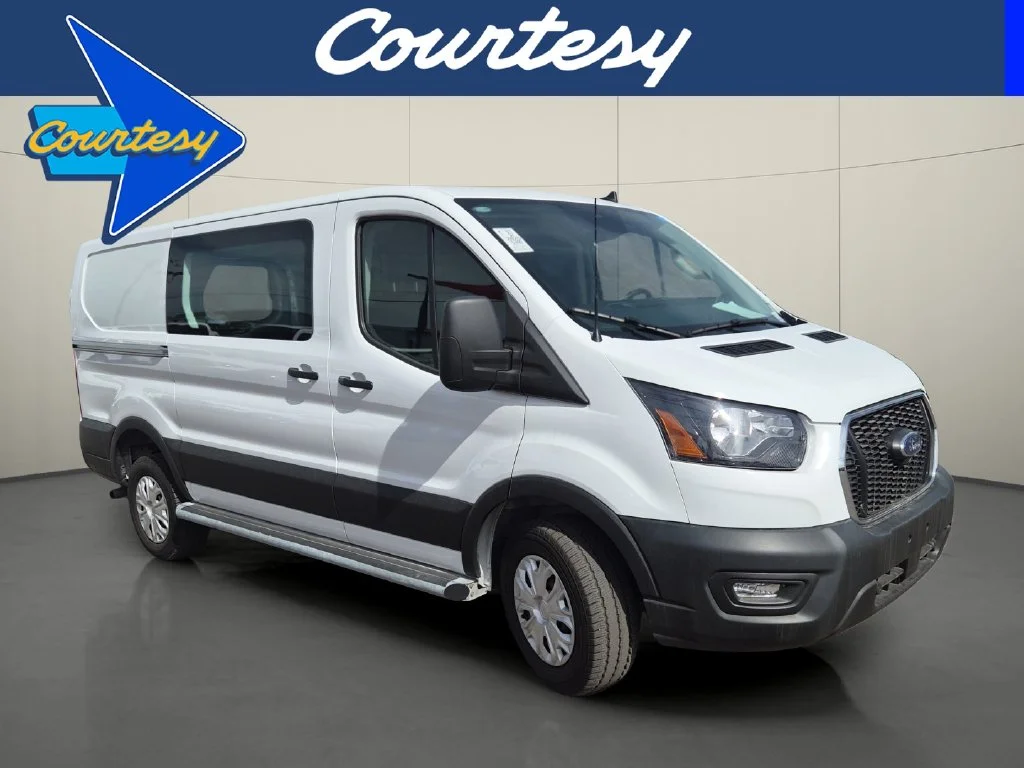 Used 2025 White Ford Base image 1