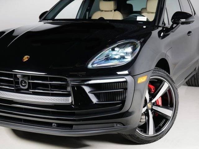 New 2026 Black Porsche S image 32