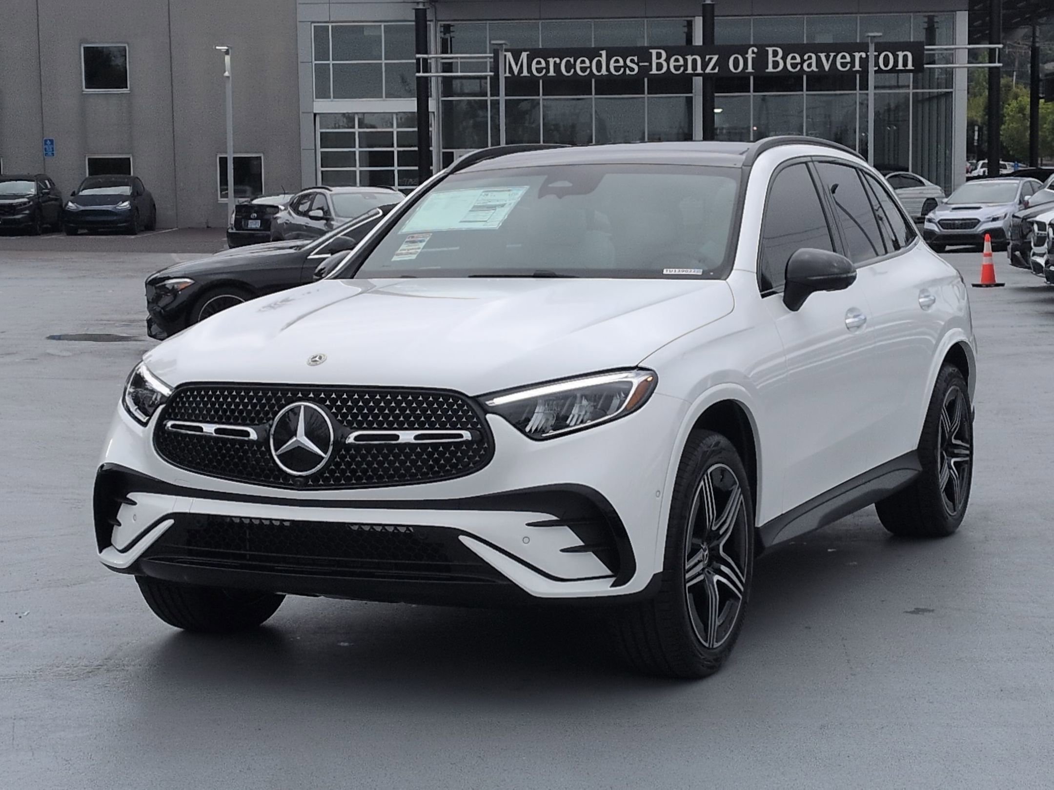 New 2026 Polar White Mercedes-Benz GLC 300 image 39