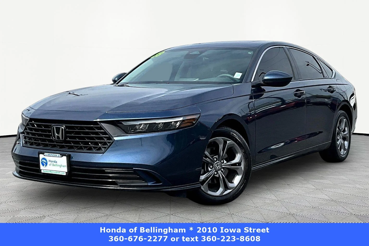 Used 2023 Canyon River Blue Metallic Honda 1.5T EX image 35