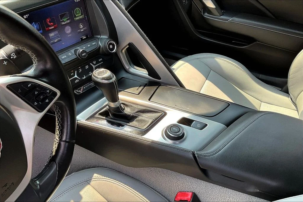 Used 2019 Blue Chevrolet Stingray image 19