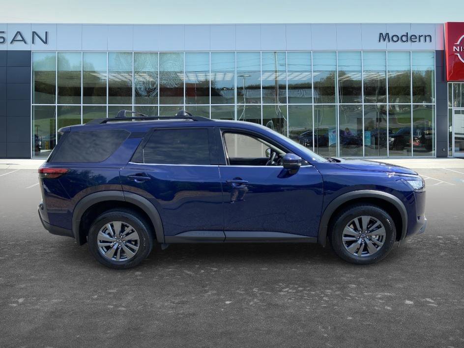 Used 2025 Deep Ocean Blue Pearl Nissan SV image 4