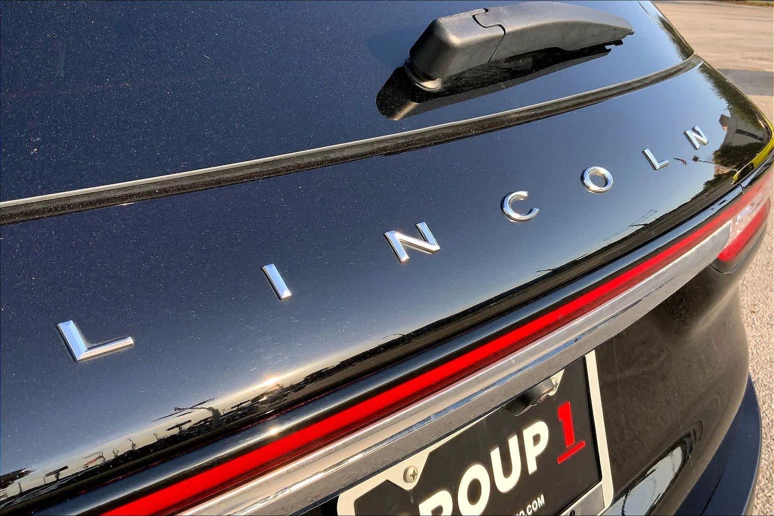 Used 2023 Infinite Black Clearcoat Metallic Lincoln Reserve image 10