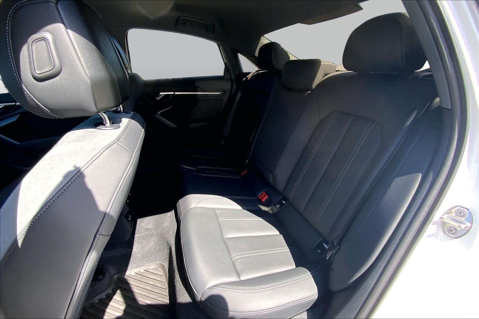Used 2026 Arkona White Audi Premium Plus image 21