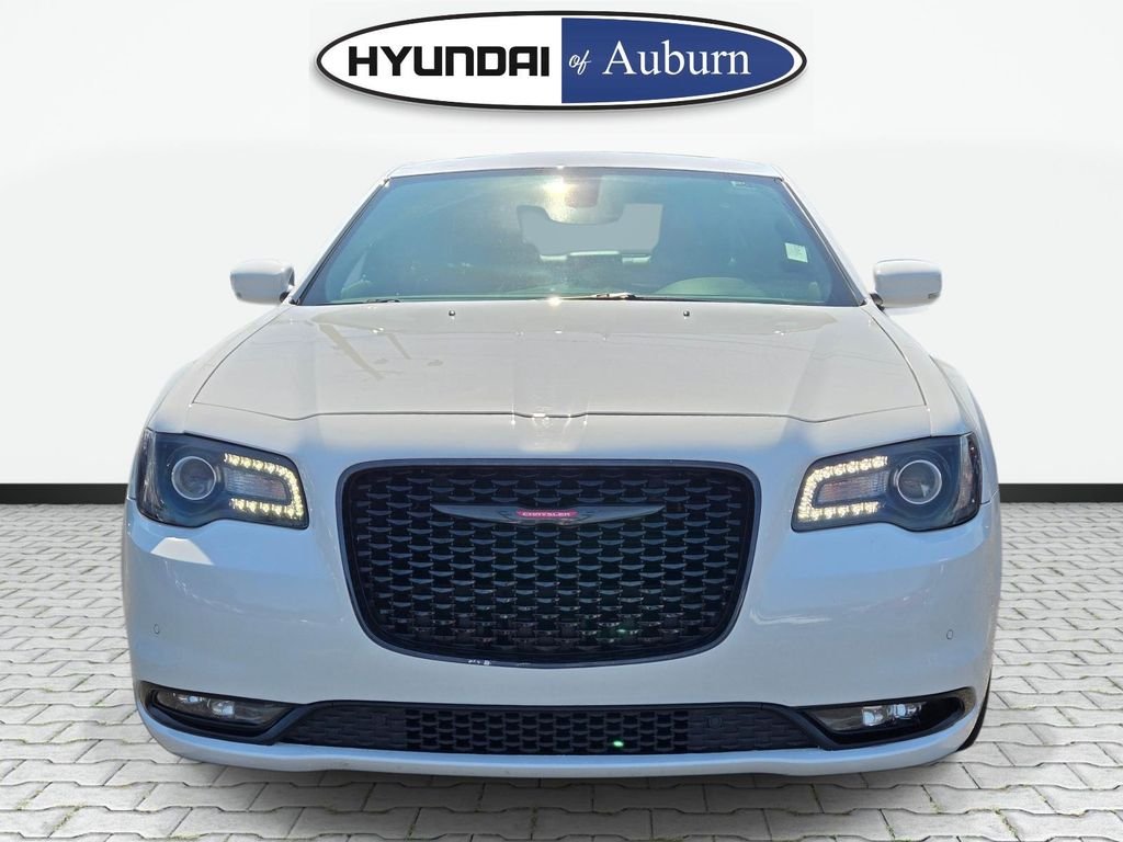 Used 2023 White Chrysler 300S image 11