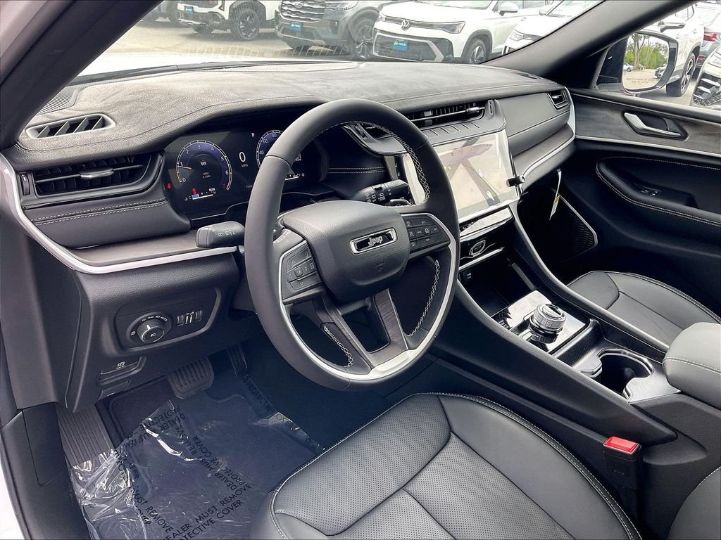 2026 Jeep Grand Cherokee L — photo 9
