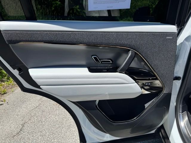 Certified Used 2025 Fuji White Land Rover SE image 11
