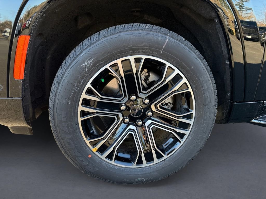 New 2026 High Gloss Black Exterior Paint Jeep  image 9