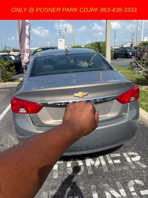 Used 2018  Chevrolet LT image 4