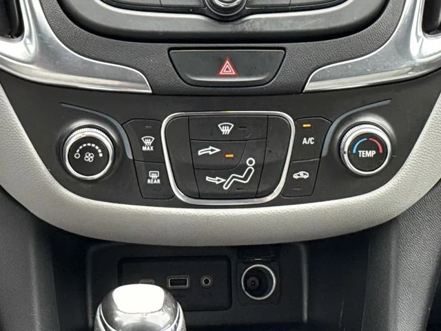 Used 2021 White Chevrolet LS image 19