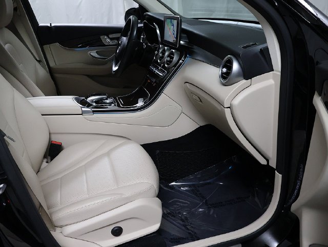 Used 2017 Black Mercedes-Benz GLC 300 image 34