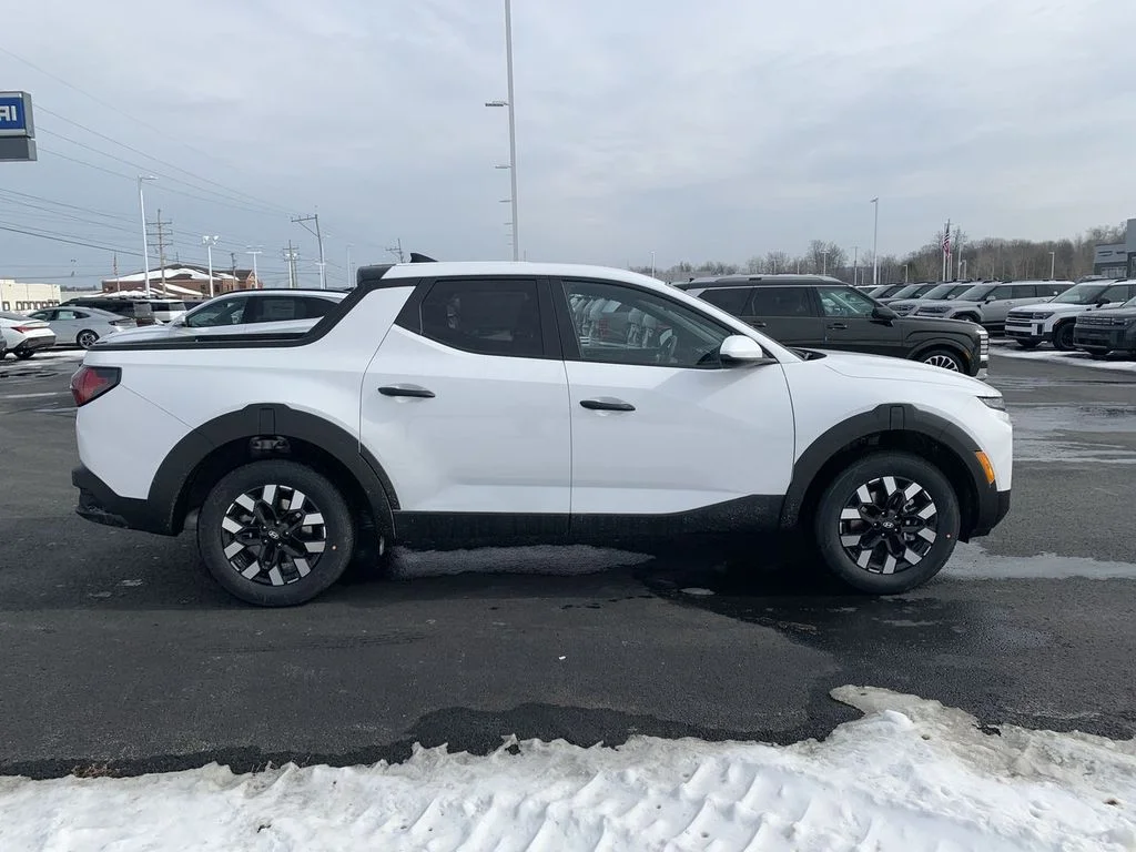 New 2026 White Hyundai SE image 9