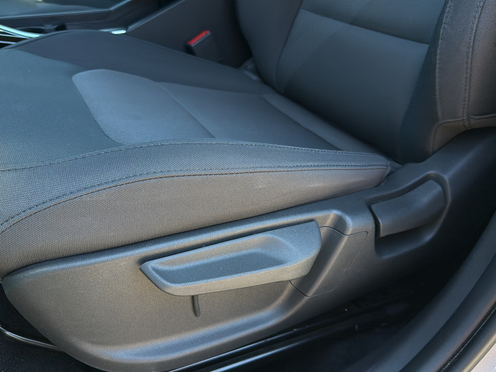 Used 2025 Steel Gray Kia LX image 10