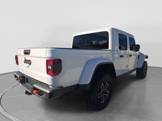 New 2026 Bright White Clear-Coat Exterior Paint Jeep Mojave image 4