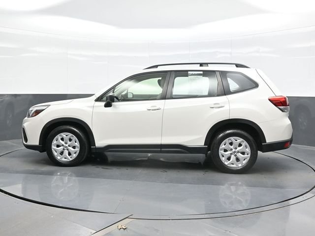 Used 2020 White Subaru Base image 8