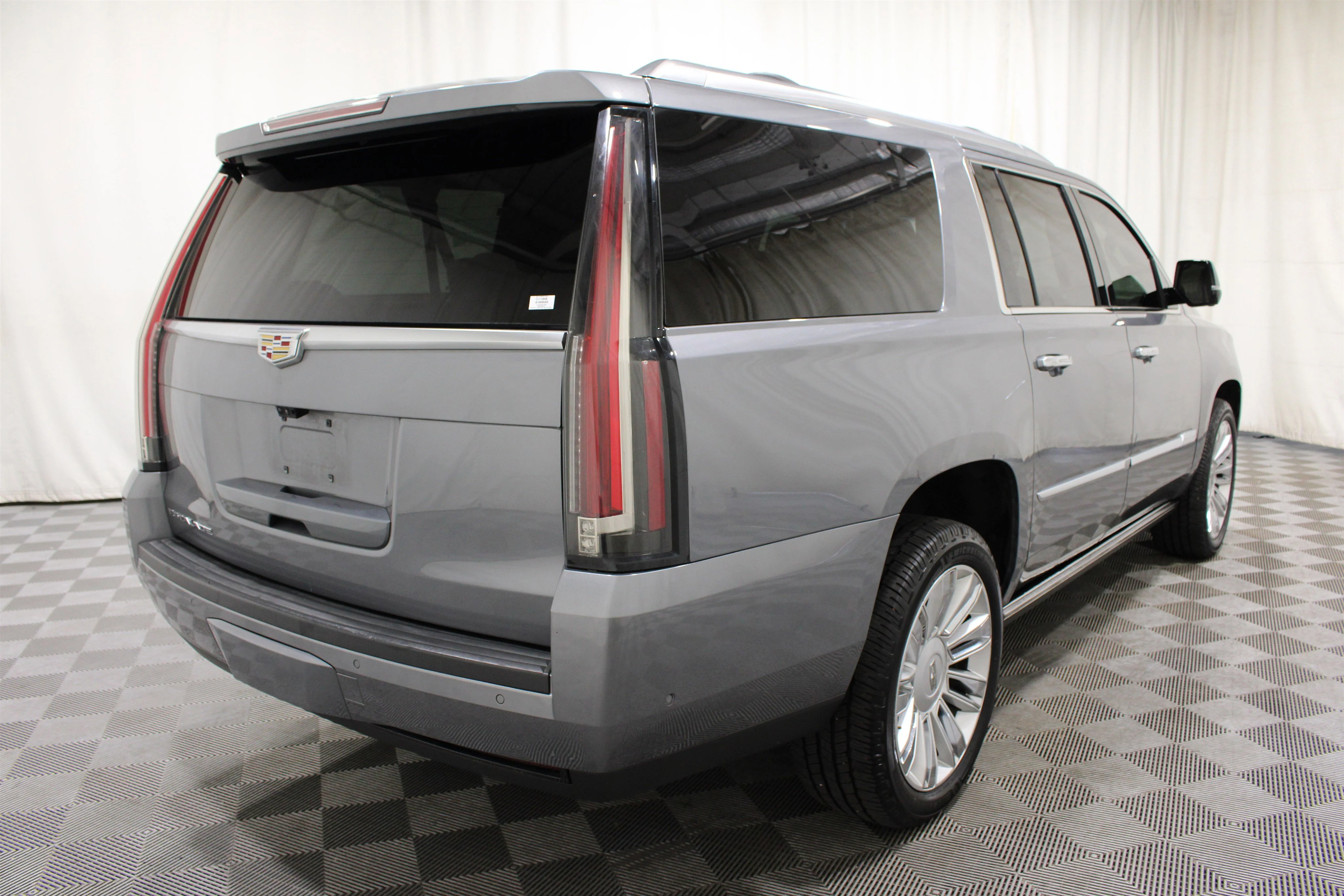 2019 Cadillac Escalade ESV Platinum - Photo 31