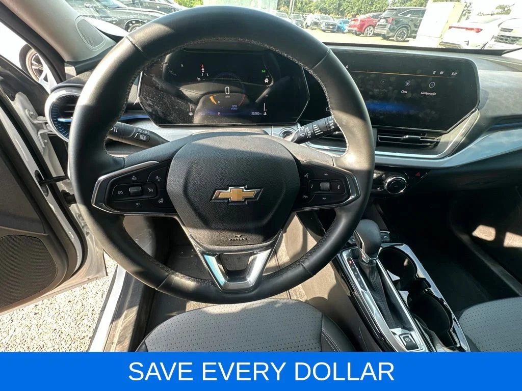 Used 2024 White Chevrolet LT image 12