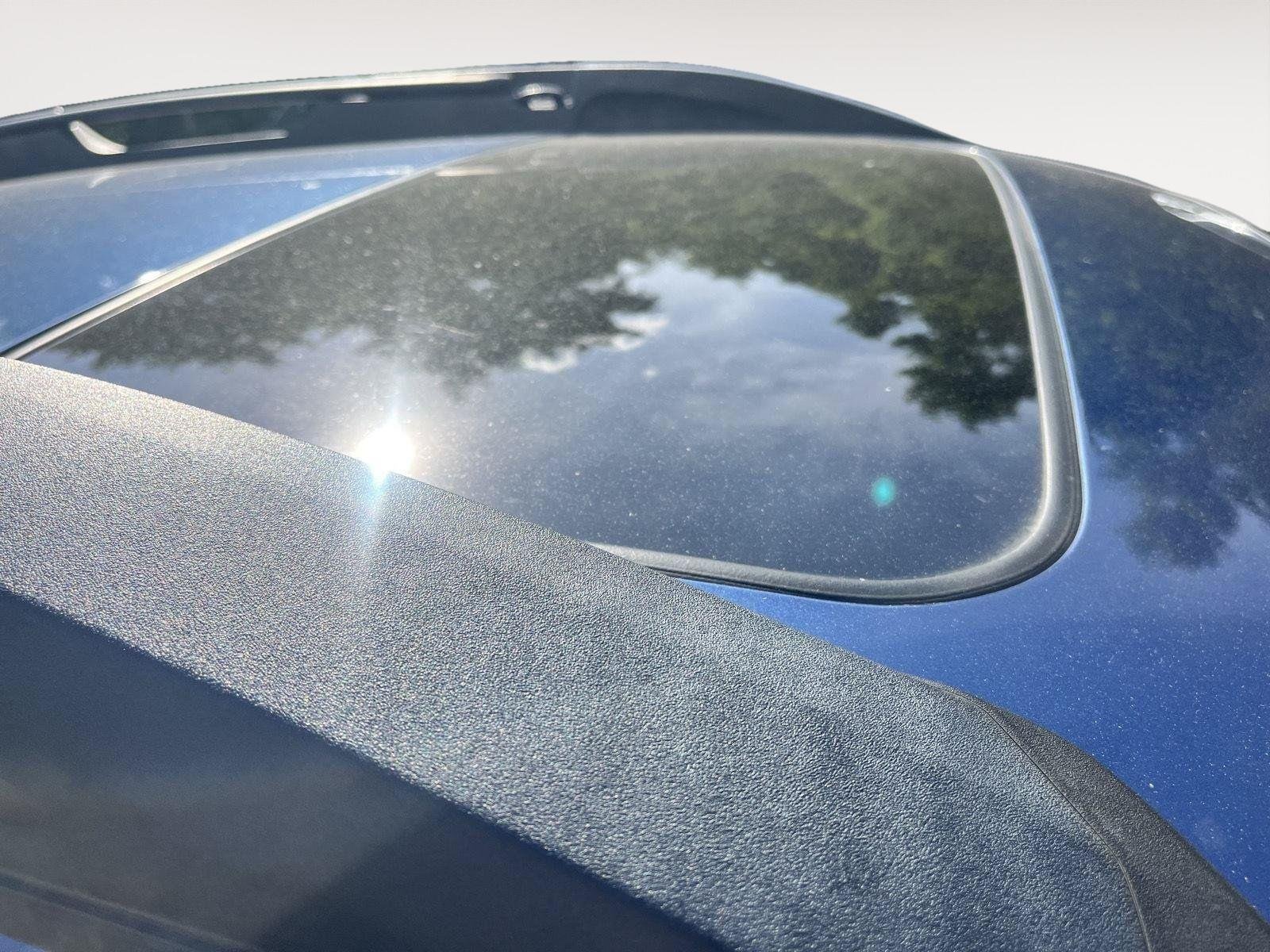 Used 2019 Abyss Blue Pearl Subaru Premium image 27