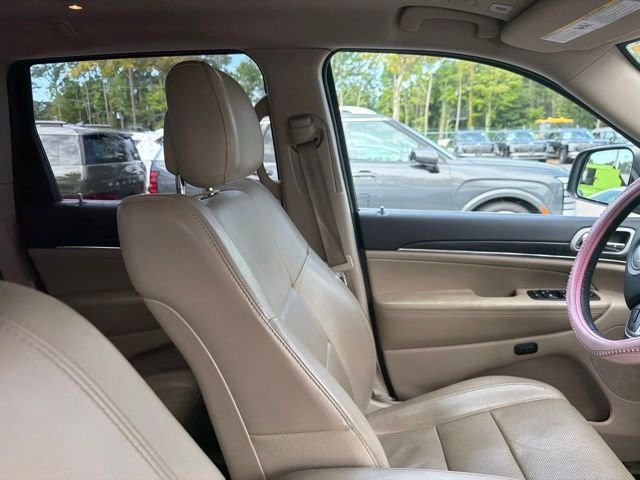 Used 2021 Bright White Clearcoat Jeep Limited image 7