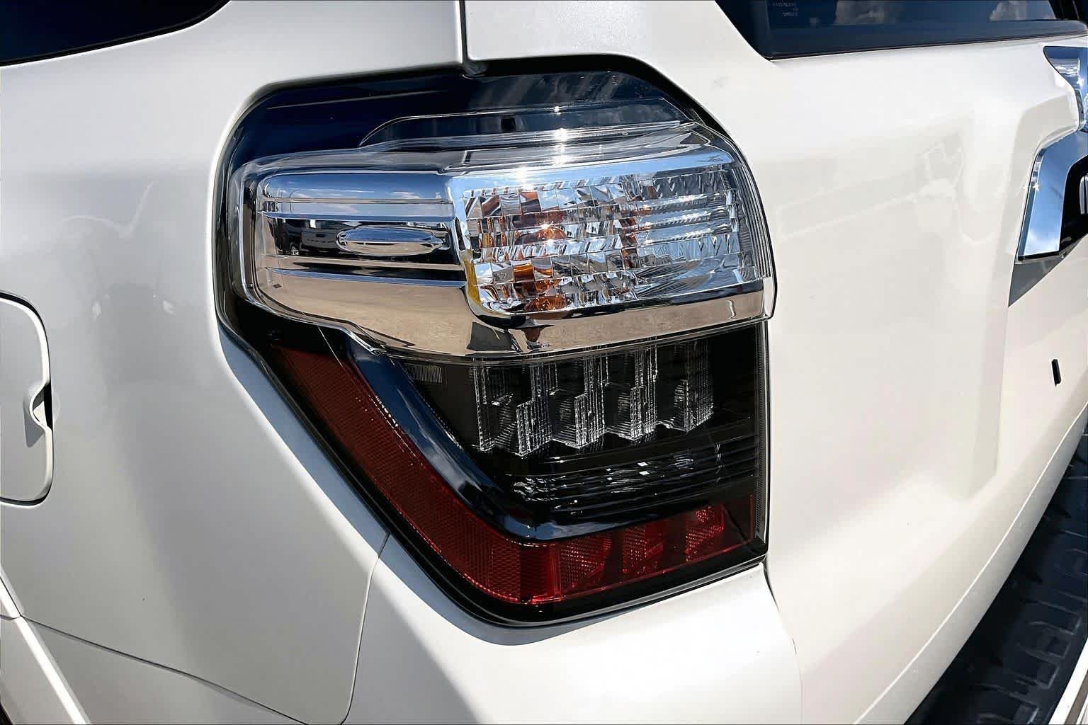 Used 2022 Blizzard Pearl Toyota Limited image 29