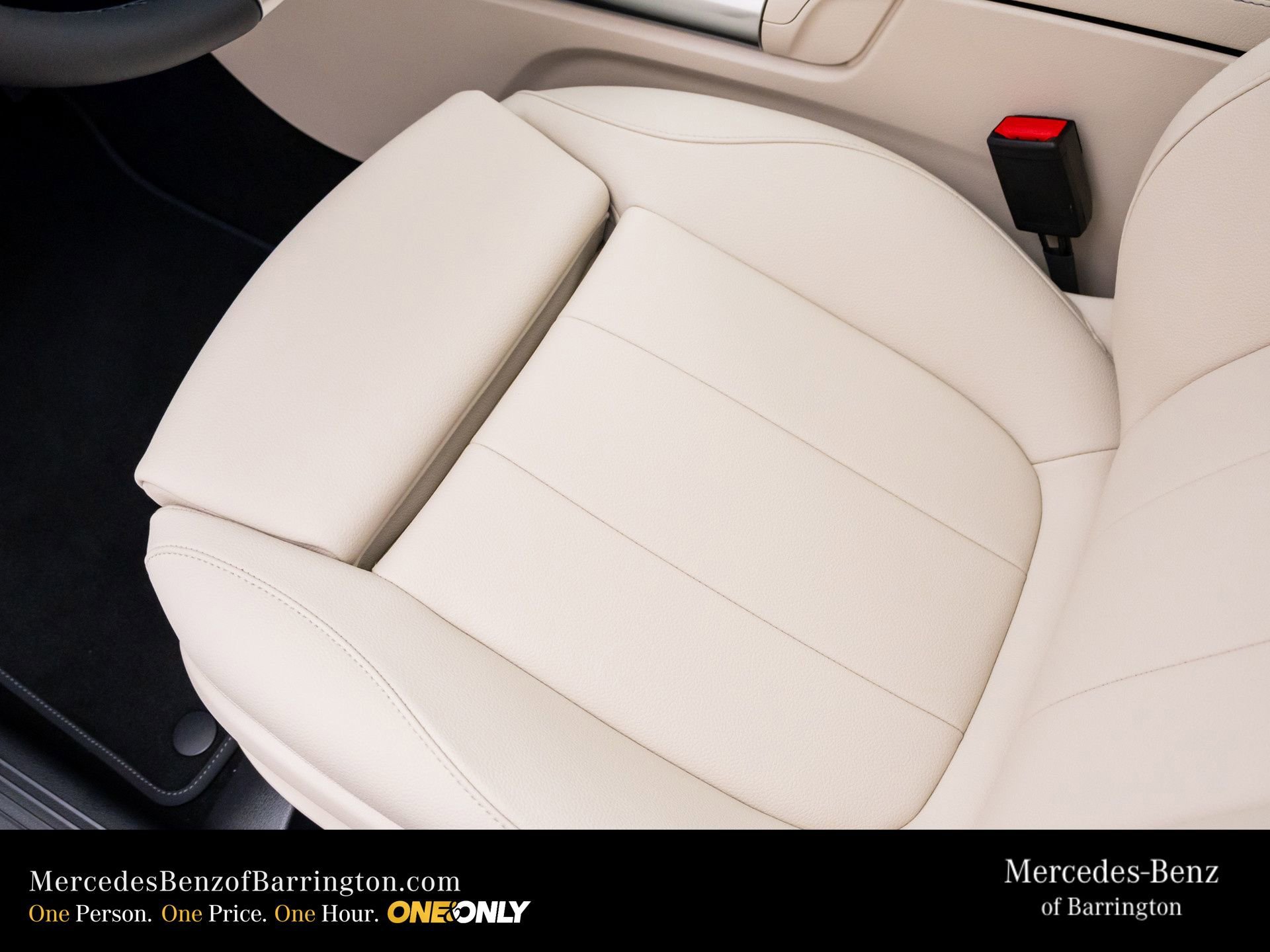 New 2026 Polar White Mercedes-Benz GLA 250 image 60