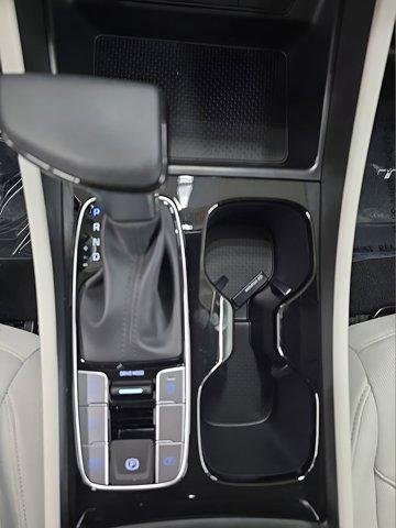 New 2026 Black Hyundai SE AWD image 27