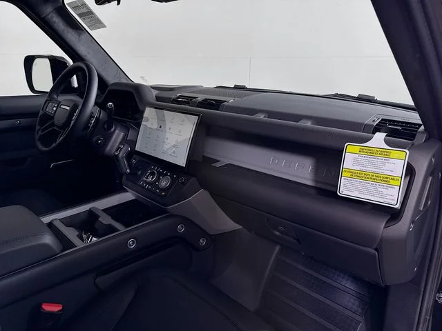 New 2026 Santorini Black Land Rover V8 image 31