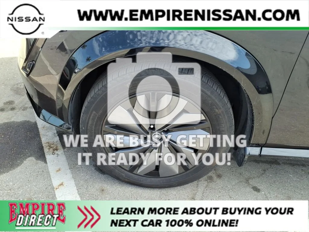 Used 2023 Green Nissan EVOLVE+ image 2