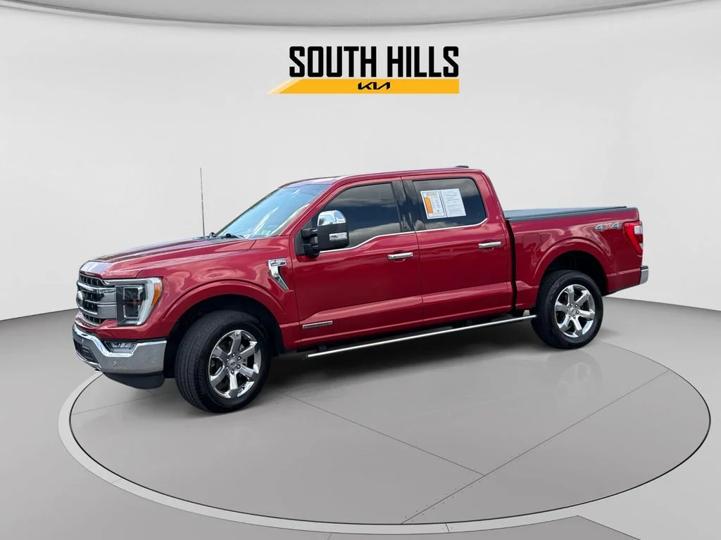 Used 2022 Red Ford Lariat image 1