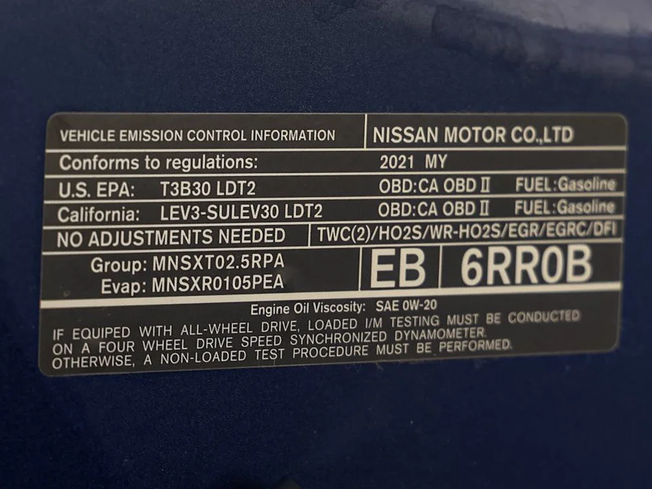 Used 2021 Blue Nissan SL image 29