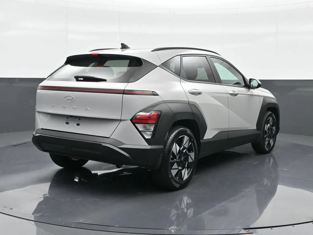 Used 2024 Gray Hyundai SEL image 14