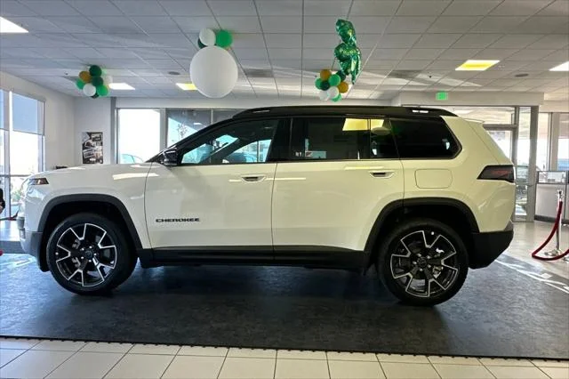 New 2026 Bright White Clear-Coat Exterior Paint Jeep Overland image 6