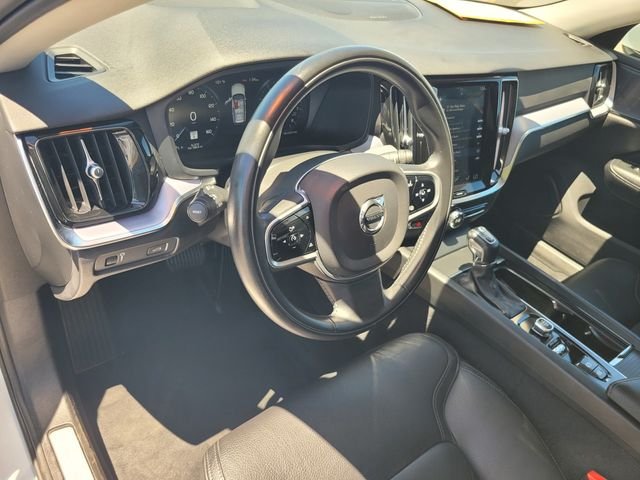 Used 2020 White Volvo T5 image 12
